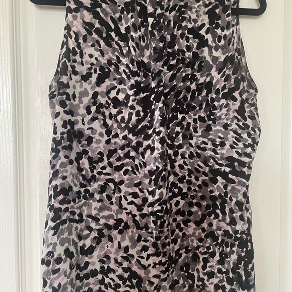 Banana Republic Patterned Blouse - Picture 2 of 4